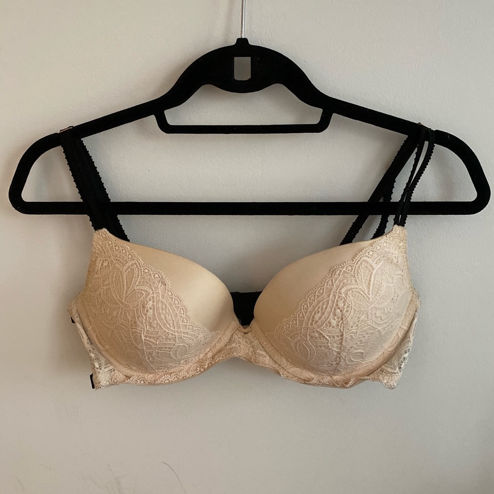 Victoria’s Secret Ivory and Black Push-Up Bra
